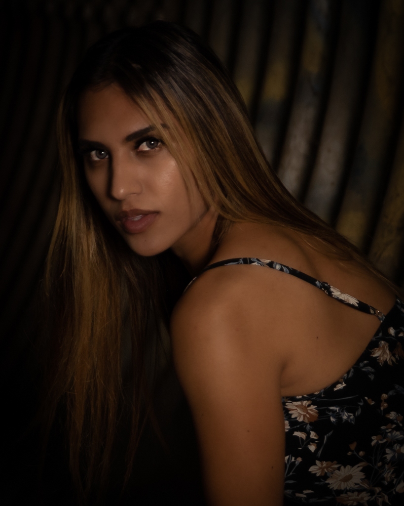 Model - Kely Diaz